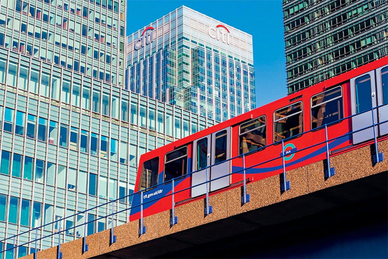 Station - A journey through 20th and 21st century railway architecture and design
